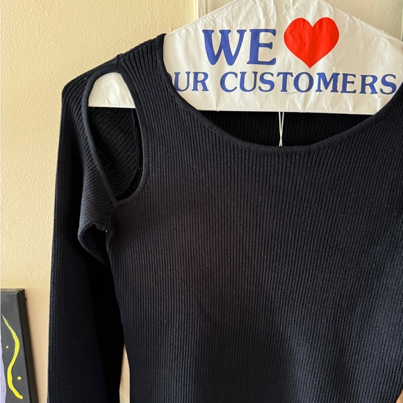 NWT Oak + Fort Ribbed Shoulder Cut Out Long Sleeve - Picture 3 of 6